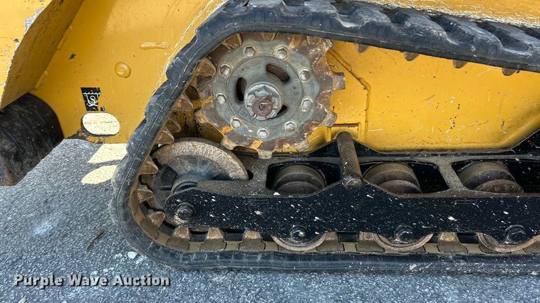 image for item ET6764 2021 Vermeer S925TX compact utility loader