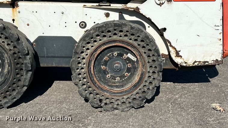 image for item ET6765 2008 Bobcat S150 skid steer loader