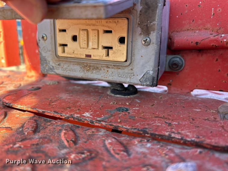 image for item ET6766 2013 Skyjack SJ 6832RT scissor lift