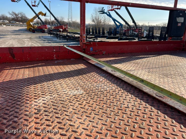 image for item ET6766 2013 Skyjack SJ 6832RT scissor lift