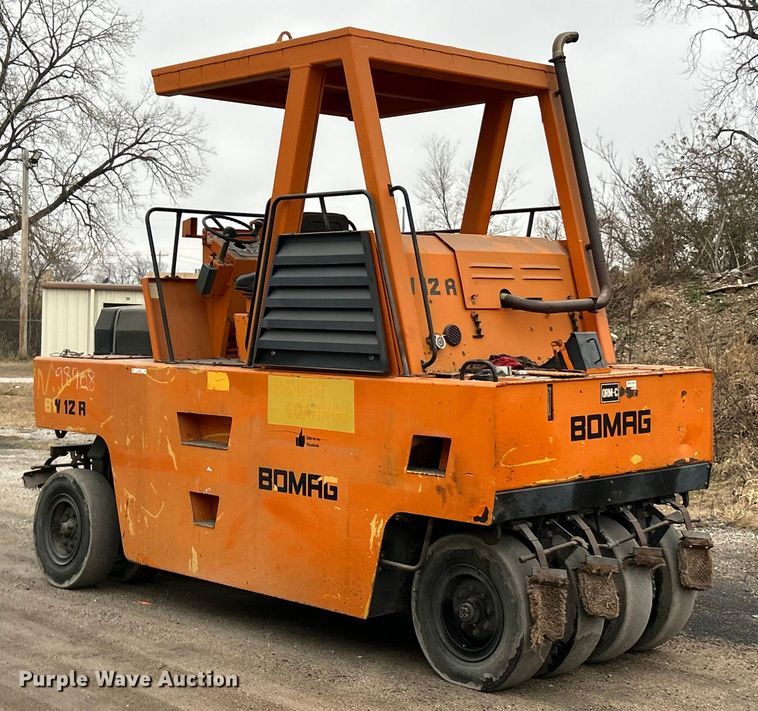 image for item ET6784 1988 Bomag BW12R pneumatic roller