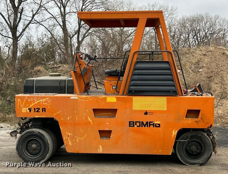 image for item ET6784 1988 Bomag BW12R pneumatic roller