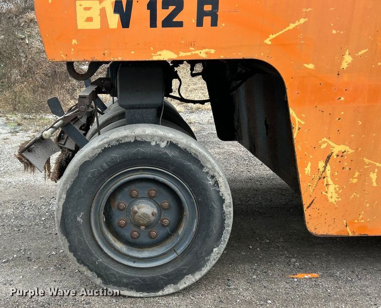 image for item ET6784 1988 Bomag BW12R pneumatic roller
