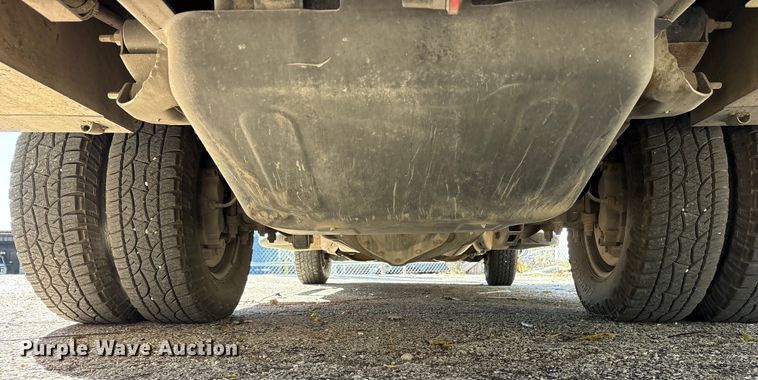 image for item ET7315 2012 Chevrolet Silverado 3500HD bucket truck