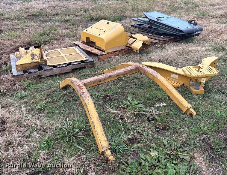 image for item ET7334 Caterpillar dozer parts