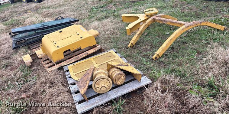 image for item ET7334 Caterpillar dozer parts