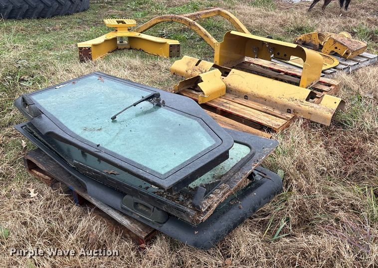 image for item ET7334 Caterpillar dozer parts