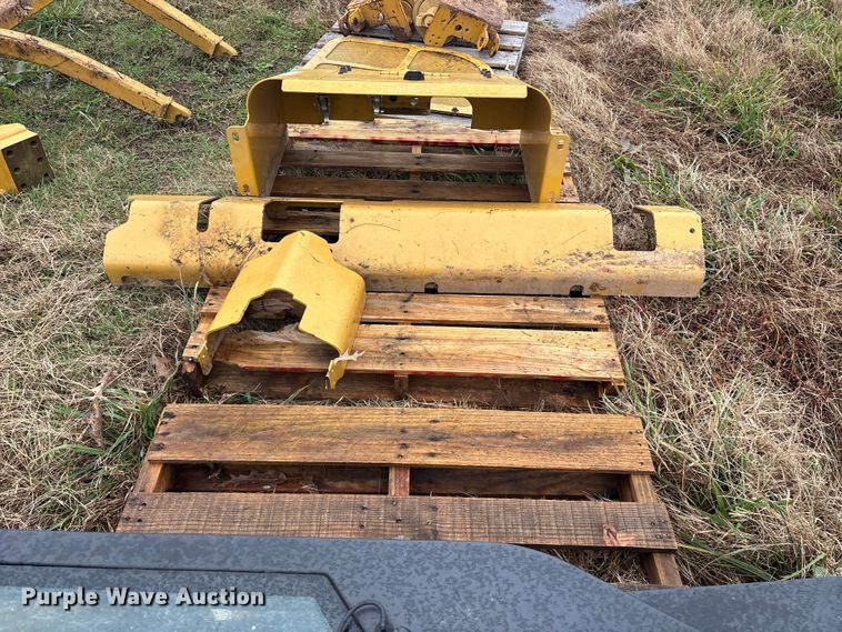 image for item ET7334 Caterpillar dozer parts