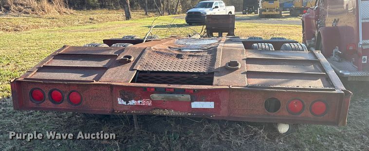 image for item ET7341 1991 Globe GTDG-35 BT Puma lowboy equipment trailer