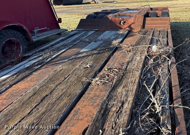 image for item ET7341 1991 Globe GTDG-35 BT Puma lowboy equipment trailer