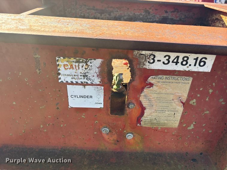 image for item ET7341 1991 Globe GTDG-35 BT Puma lowboy equipment trailer