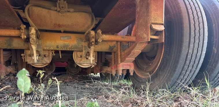 image for item ET7341 1991 Globe GTDG-35 BT Puma lowboy equipment trailer