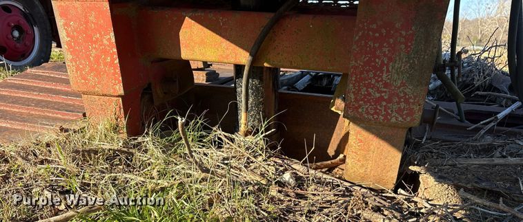 image for item ET7341 1991 Globe GTDG-35 BT Puma lowboy equipment trailer