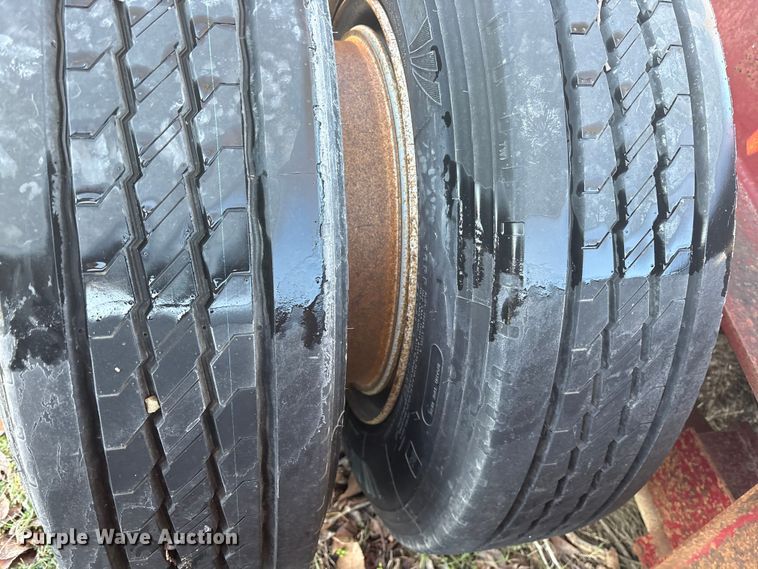 image for item ET7341 1991 Globe GTDG-35 BT Puma lowboy equipment trailer