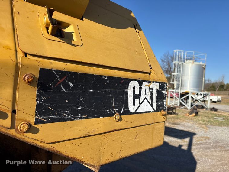 image for item ET7342 1987 Caterpillar D4H dozer