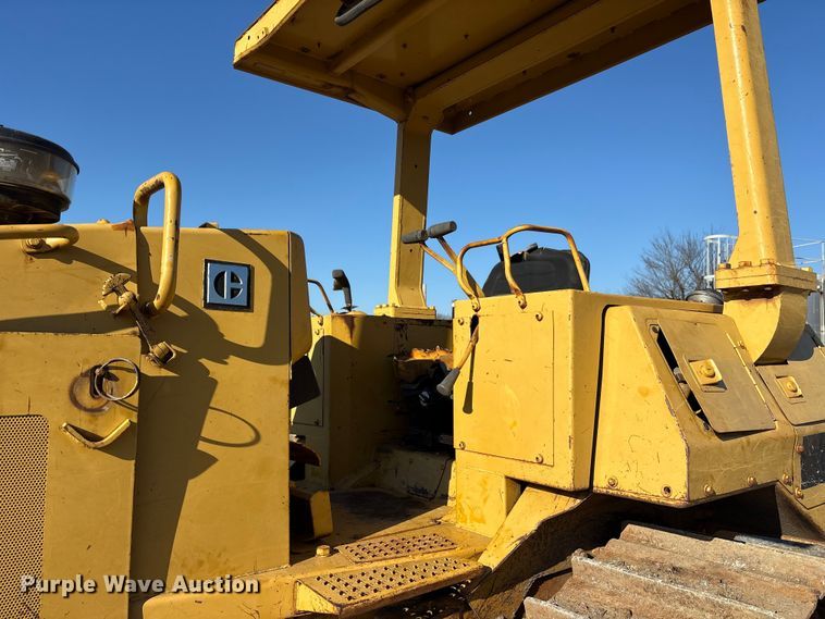 image for item ET7342 1987 Caterpillar D4H dozer