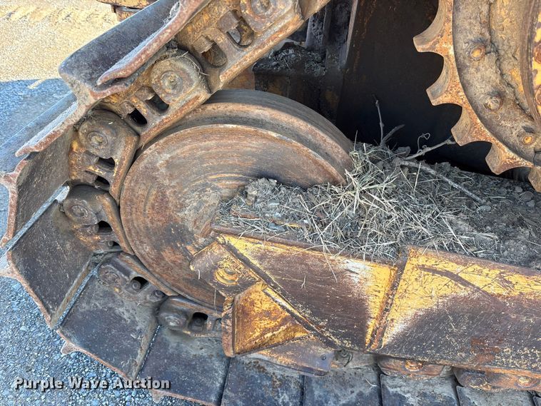image for item ET7342 1987 Caterpillar D4H dozer