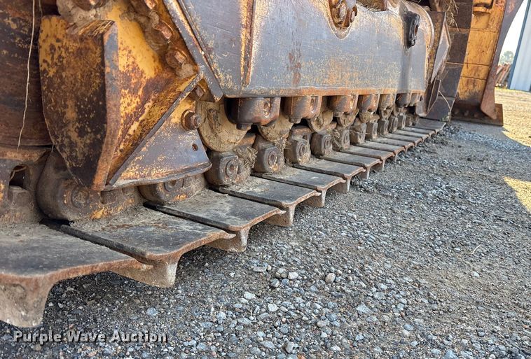 image for item ET7342 1987 Caterpillar D4H dozer