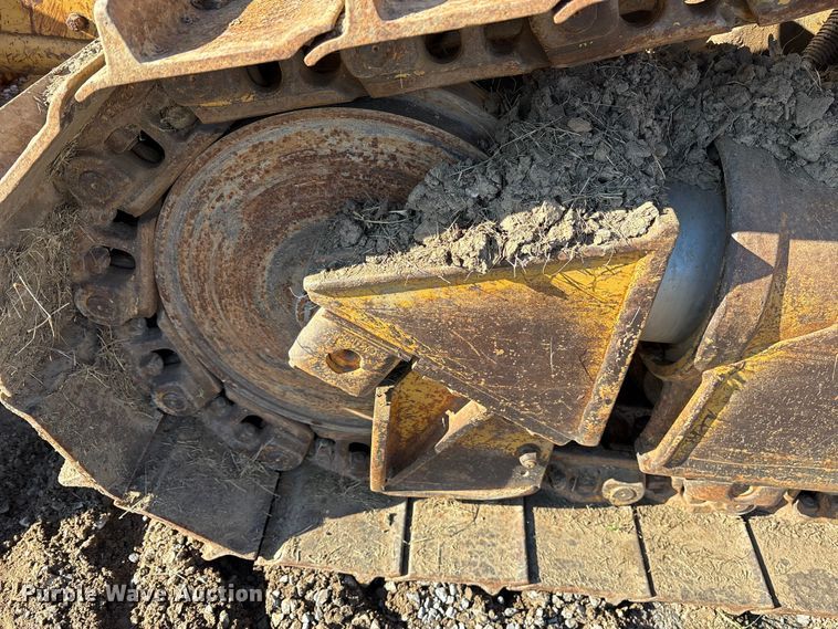 image for item ET7342 1987 Caterpillar D4H dozer