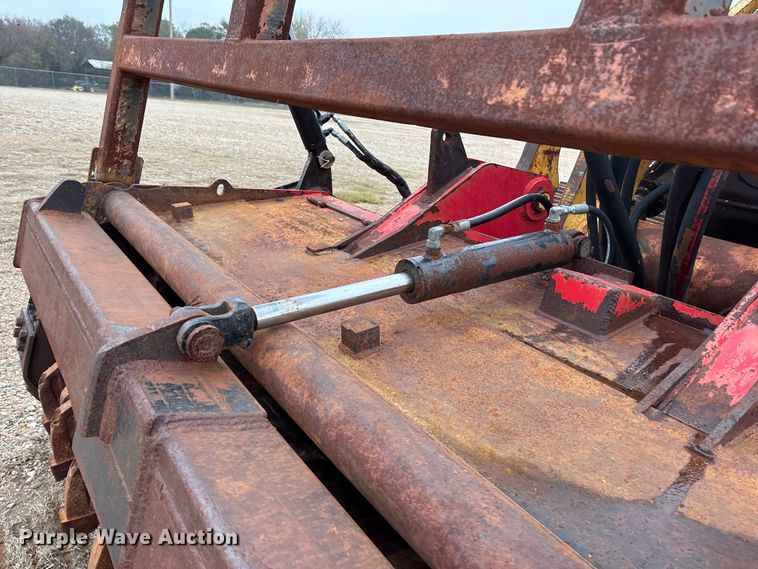 image for item ET7348 2010 Tigercat 480 tracked mulcher