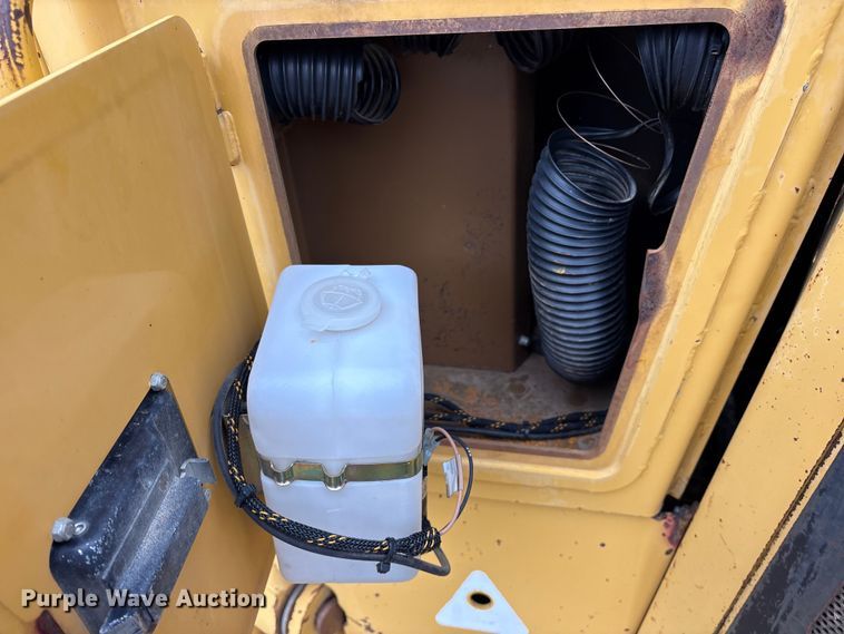 image for item ET7348 2010 Tigercat 480 tracked mulcher