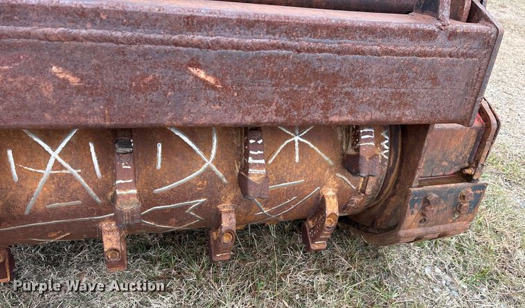 image for item ET7348 2010 Tigercat 480 tracked mulcher