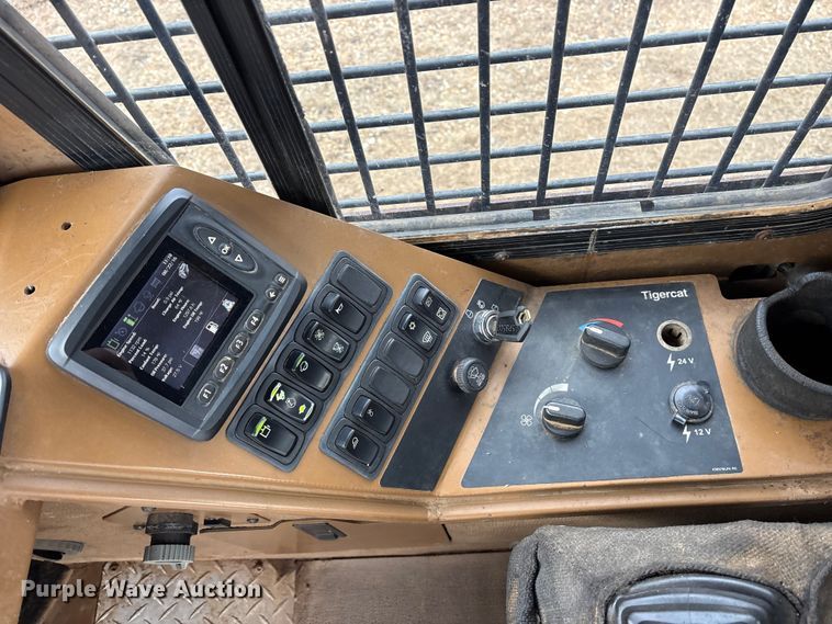 image for item ET7348 2010 Tigercat 480 tracked mulcher