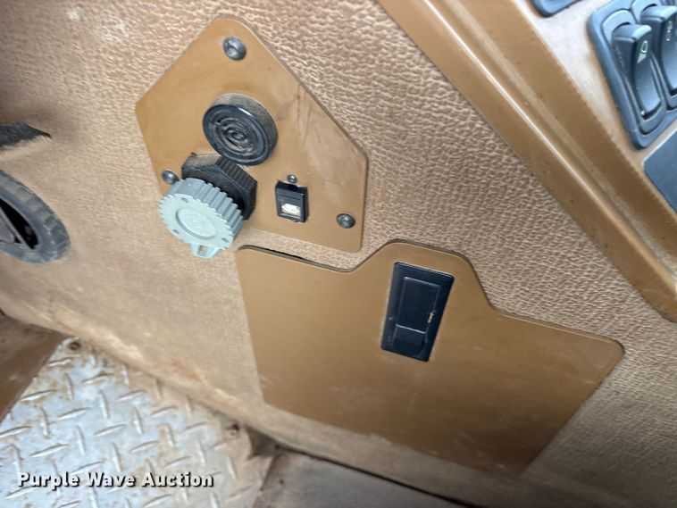 image for item ET7348 2010 Tigercat 480 tracked mulcher