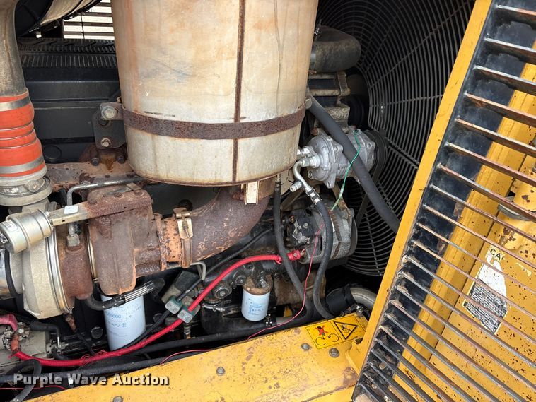 image for item ET7348 2010 Tigercat 480 tracked mulcher