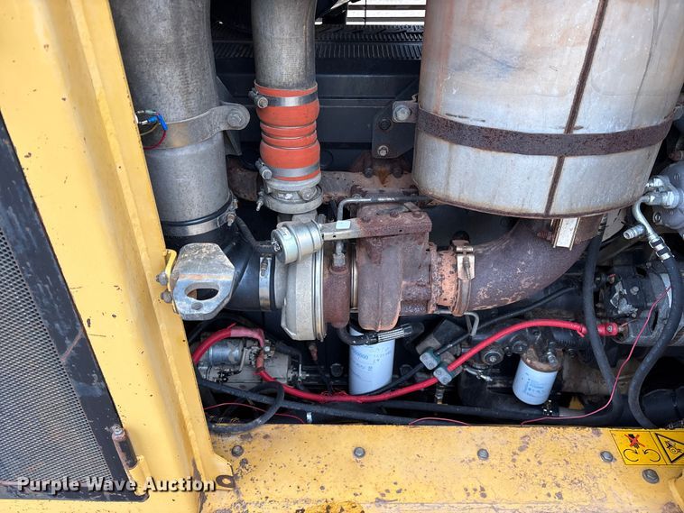 image for item ET7348 2010 Tigercat 480 tracked mulcher