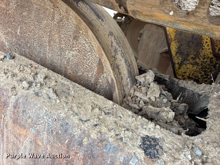 image for item ET7348 2010 Tigercat 480 tracked mulcher