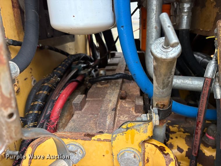 image for item ET7349 2010 Tigercat 480 tracked mulcher