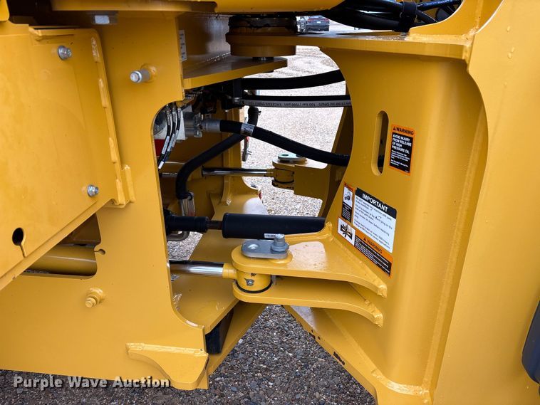 image for item ET7351 2021 John Deere 524P wheel loader