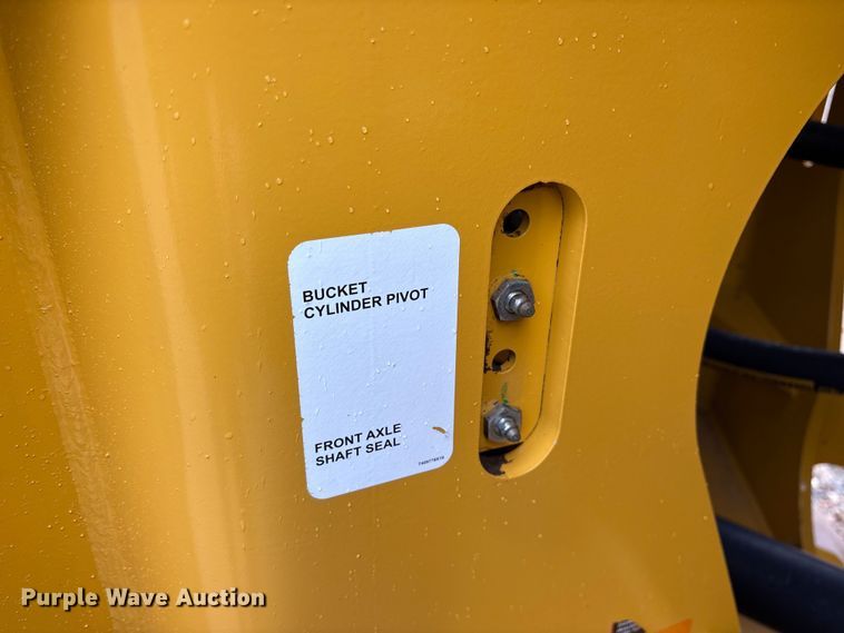 image for item ET7351 2021 John Deere 524P wheel loader