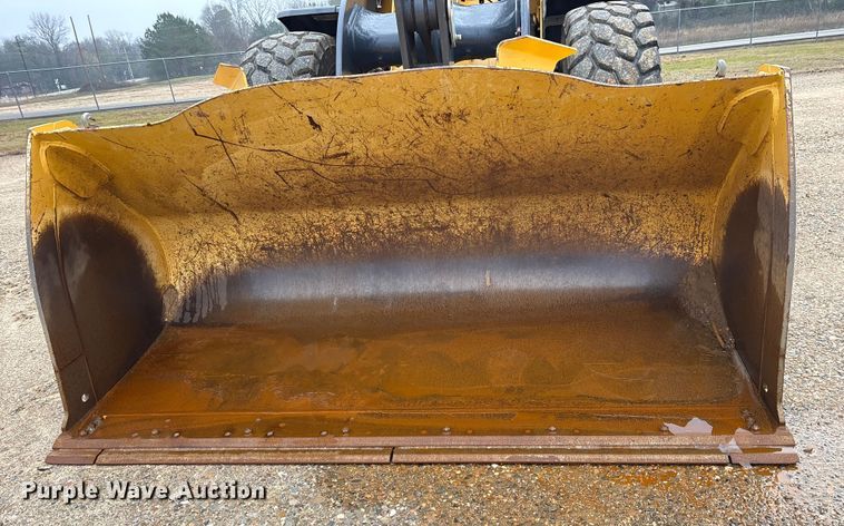 image for item ET7351 2021 John Deere 524P wheel loader