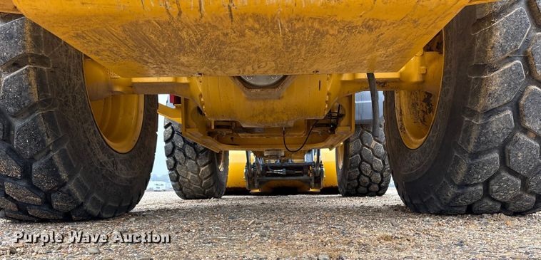 image for item ET7351 2021 John Deere 524P wheel loader