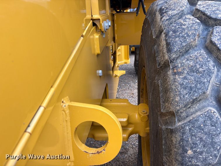 image for item ET7351 2021 John Deere 524P wheel loader