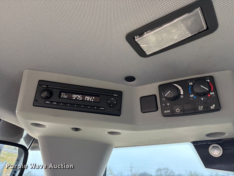 image for item ET7351 2021 John Deere 524P wheel loader