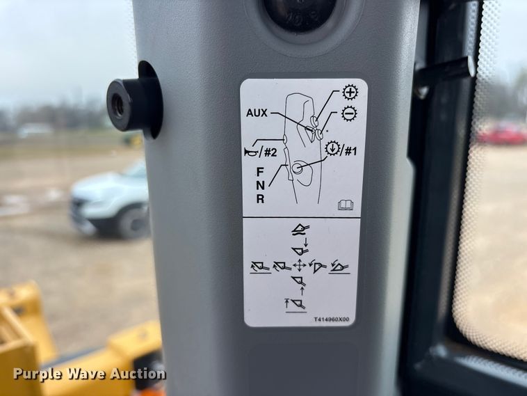 image for item ET7351 2021 John Deere 524P wheel loader