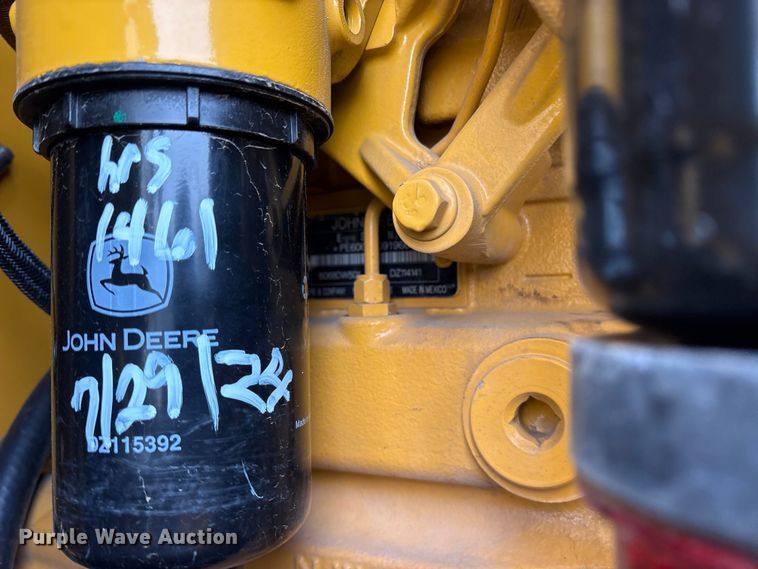 image for item ET7351 2021 John Deere 524P wheel loader