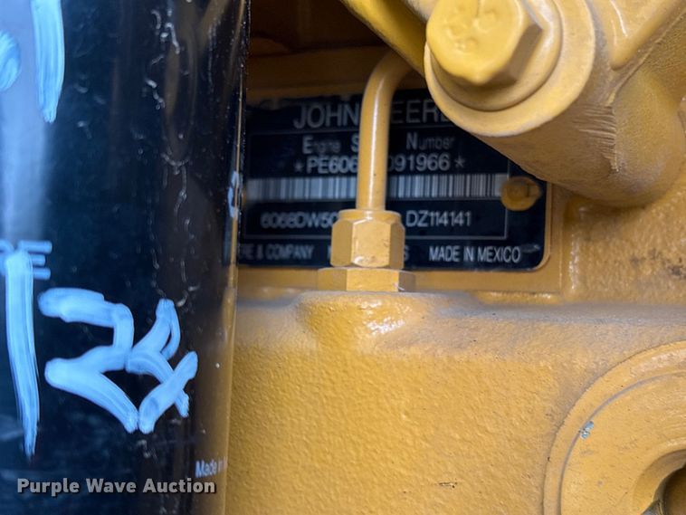 image for item ET7351 2021 John Deere 524P wheel loader