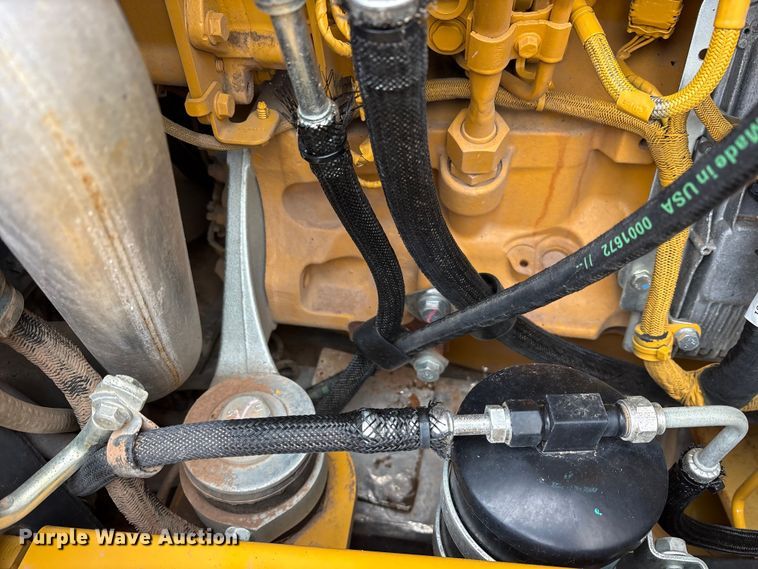 image for item ET7351 2021 John Deere 524P wheel loader