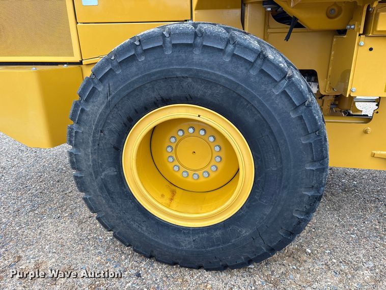 image for item ET7351 2021 John Deere 524P wheel loader