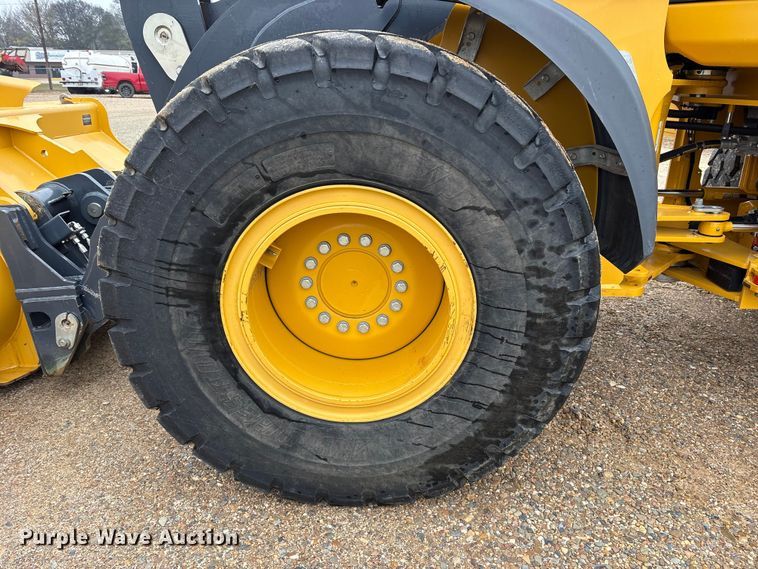 image for item ET7351 2021 John Deere 524P wheel loader