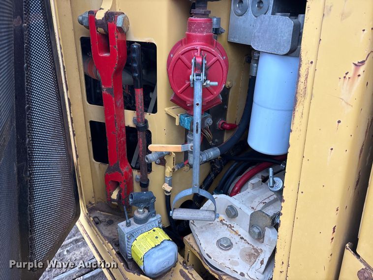 image for item ET7355 2011 Tigercat 480 tracked mulcher