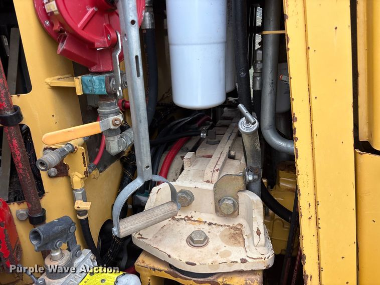 image for item ET7355 2011 Tigercat 480 tracked mulcher