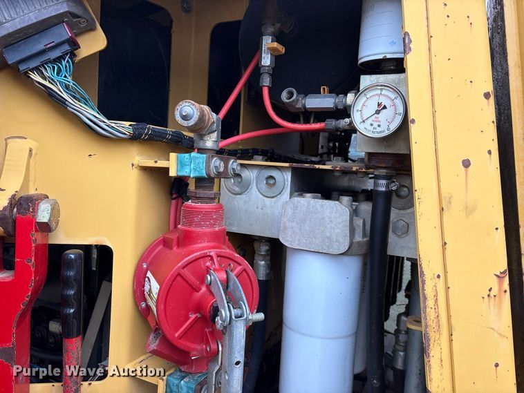 image for item ET7355 2011 Tigercat 480 tracked mulcher