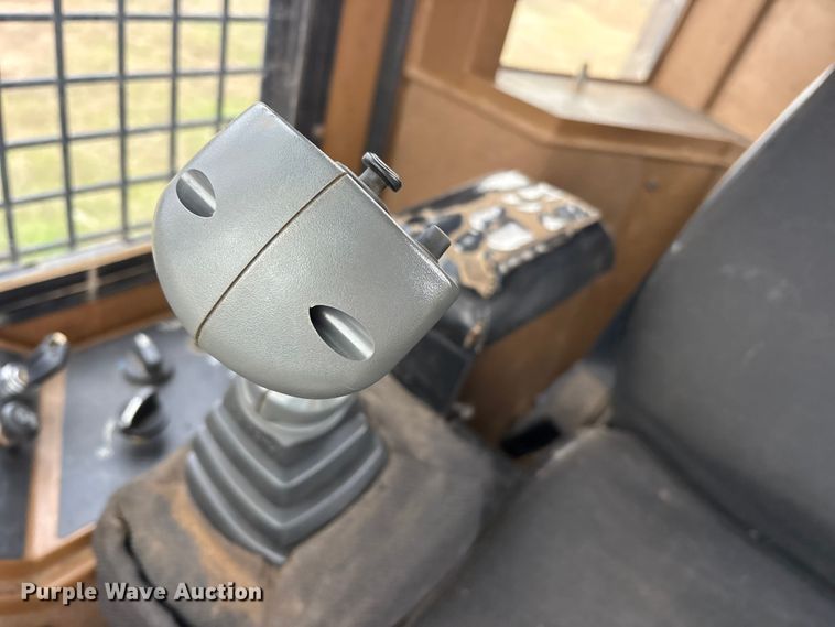 image for item ET7355 2011 Tigercat 480 tracked mulcher