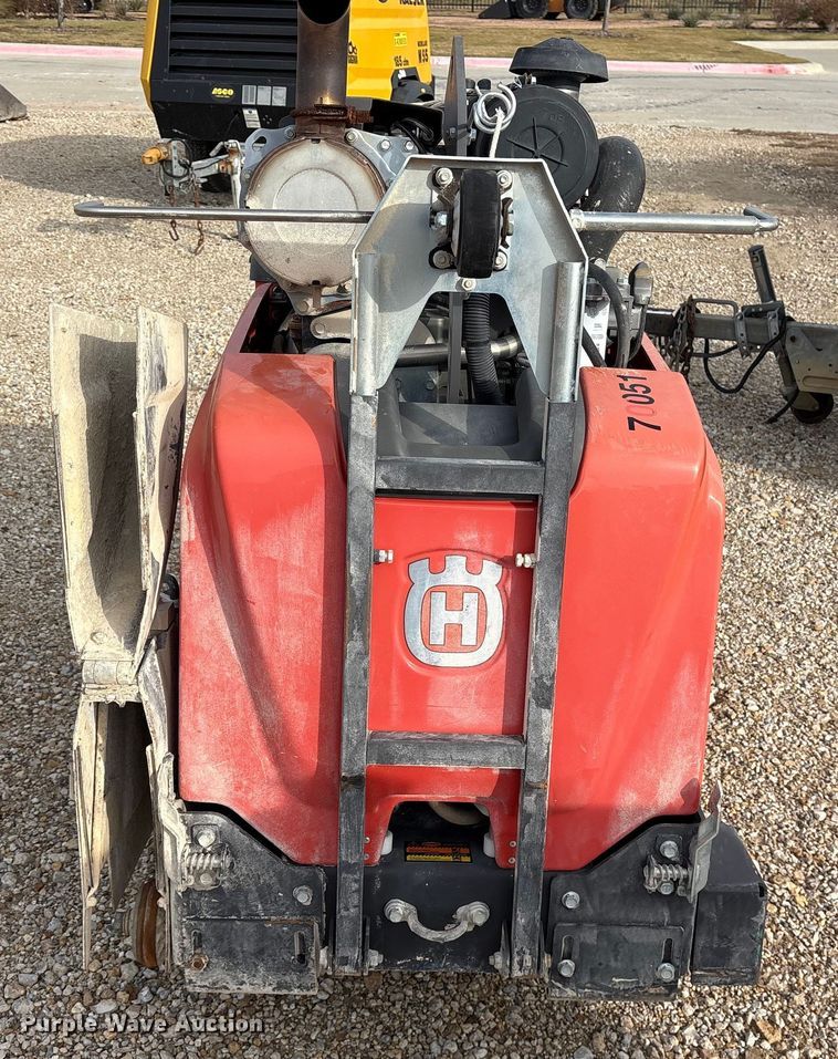 image for item ET7389 2016 Husqvarna FS 5000 D concrete saw