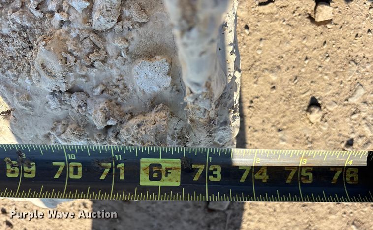 image for item ET7396 2014 John Deere 327E Skid steer